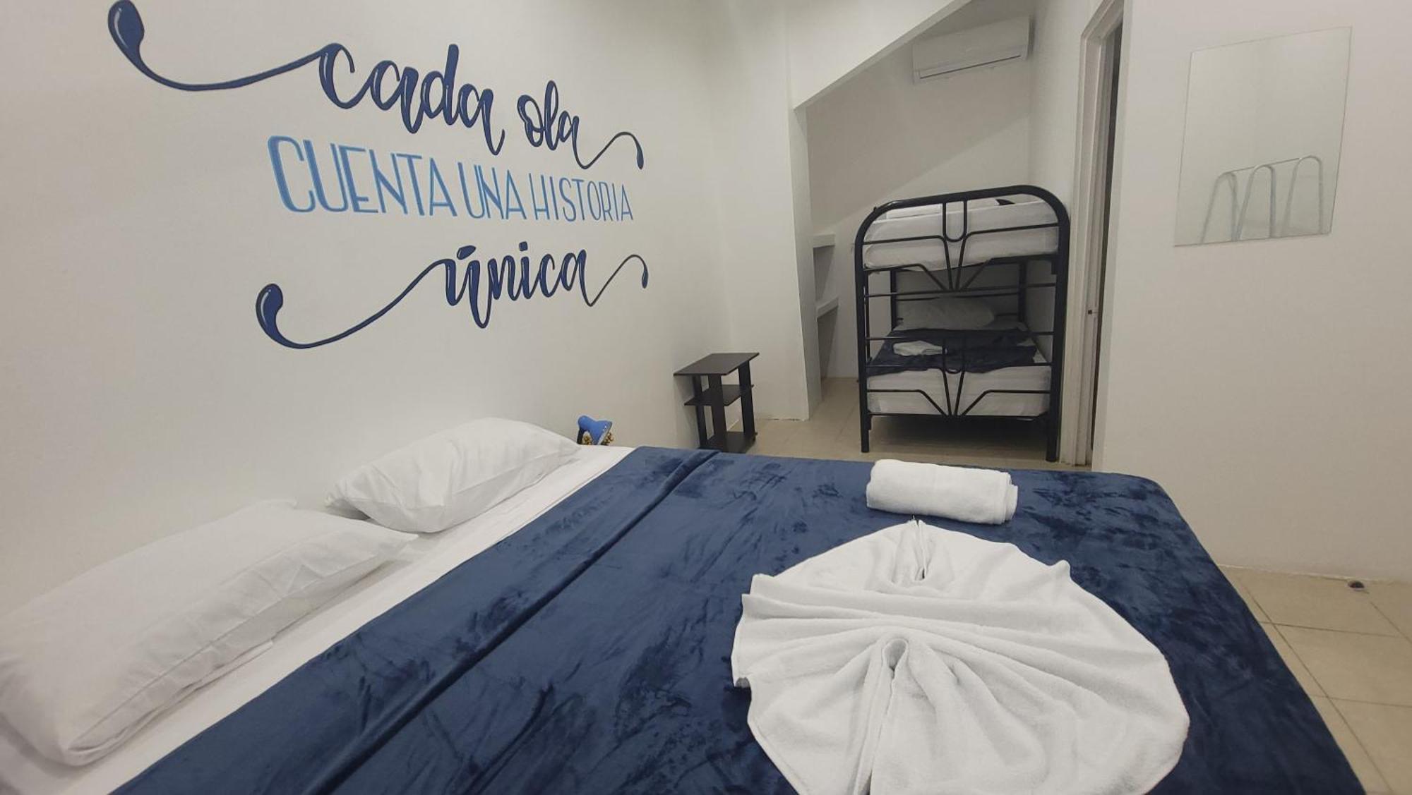 Surfo House Hotel & Hostel Тамариндо Екстериор снимка
