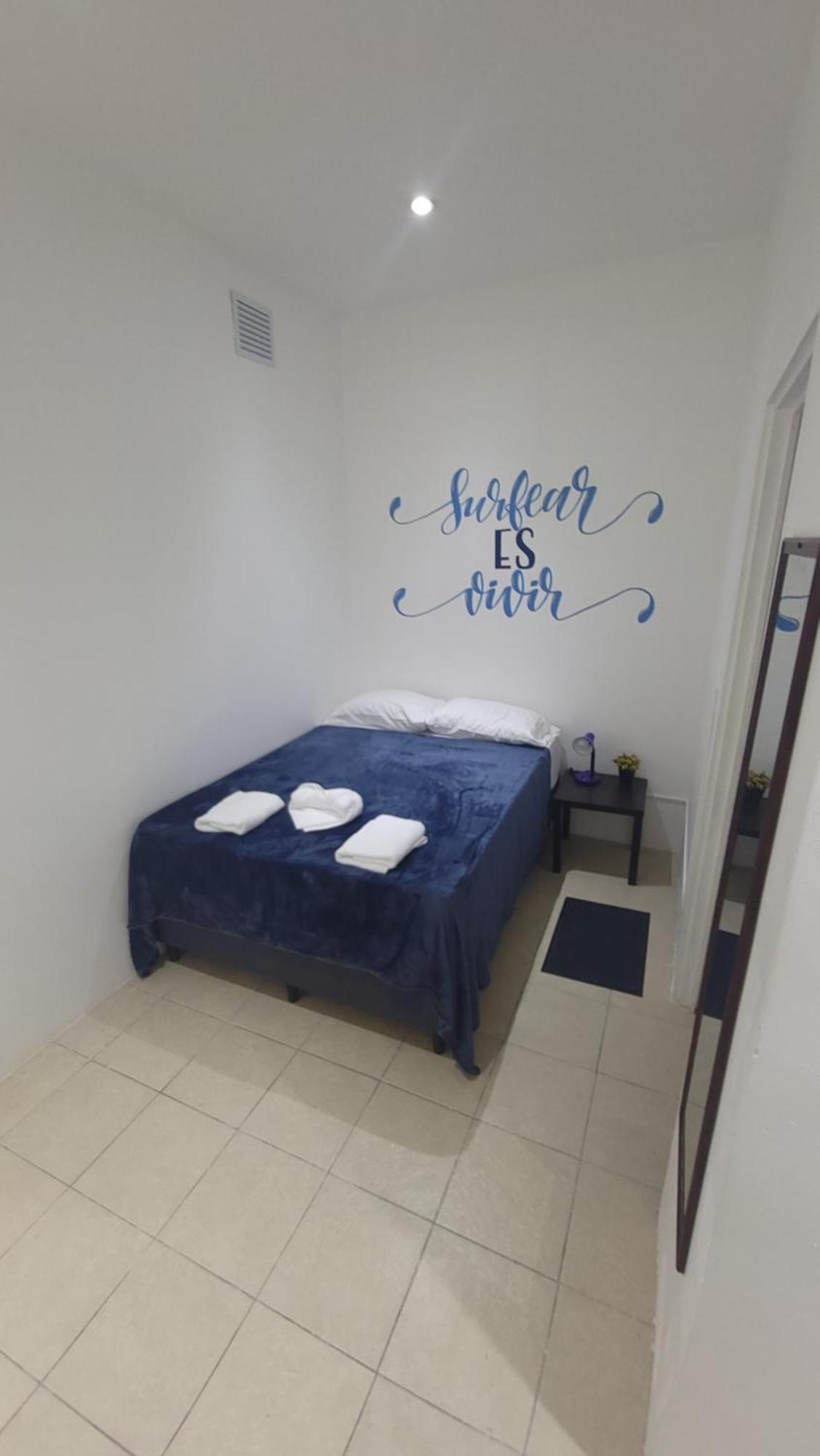 Surfo House Hotel & Hostel Тамариндо Екстериор снимка