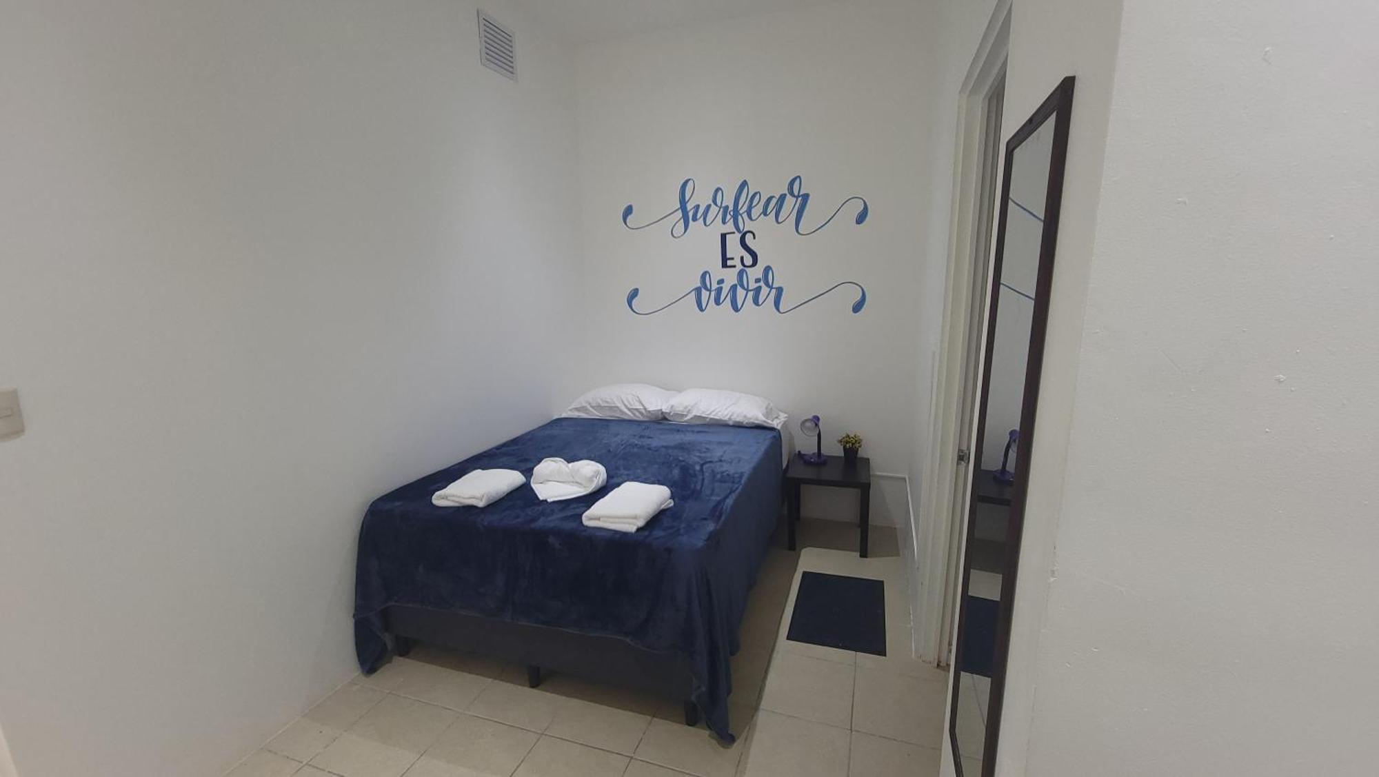 Surfo House Hotel & Hostel Тамариндо Екстериор снимка