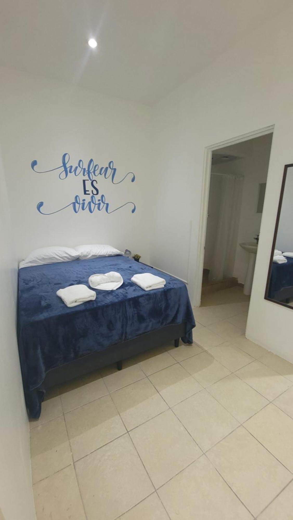 Surfo House Hotel & Hostel Тамариндо Екстериор снимка
