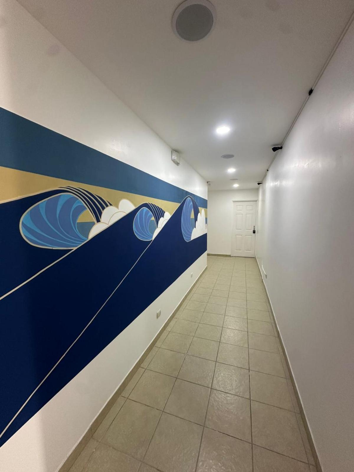Surfo House Hotel & Hostel Тамариндо Екстериор снимка