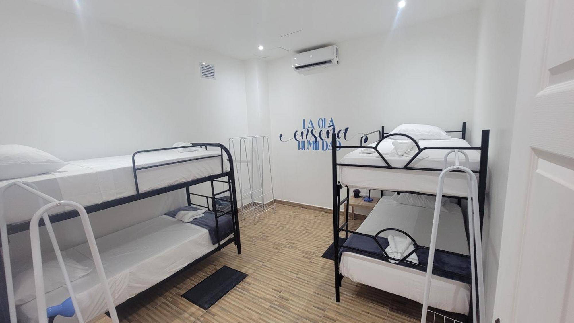 Surfo House Hotel & Hostel Тамариндо Екстериор снимка